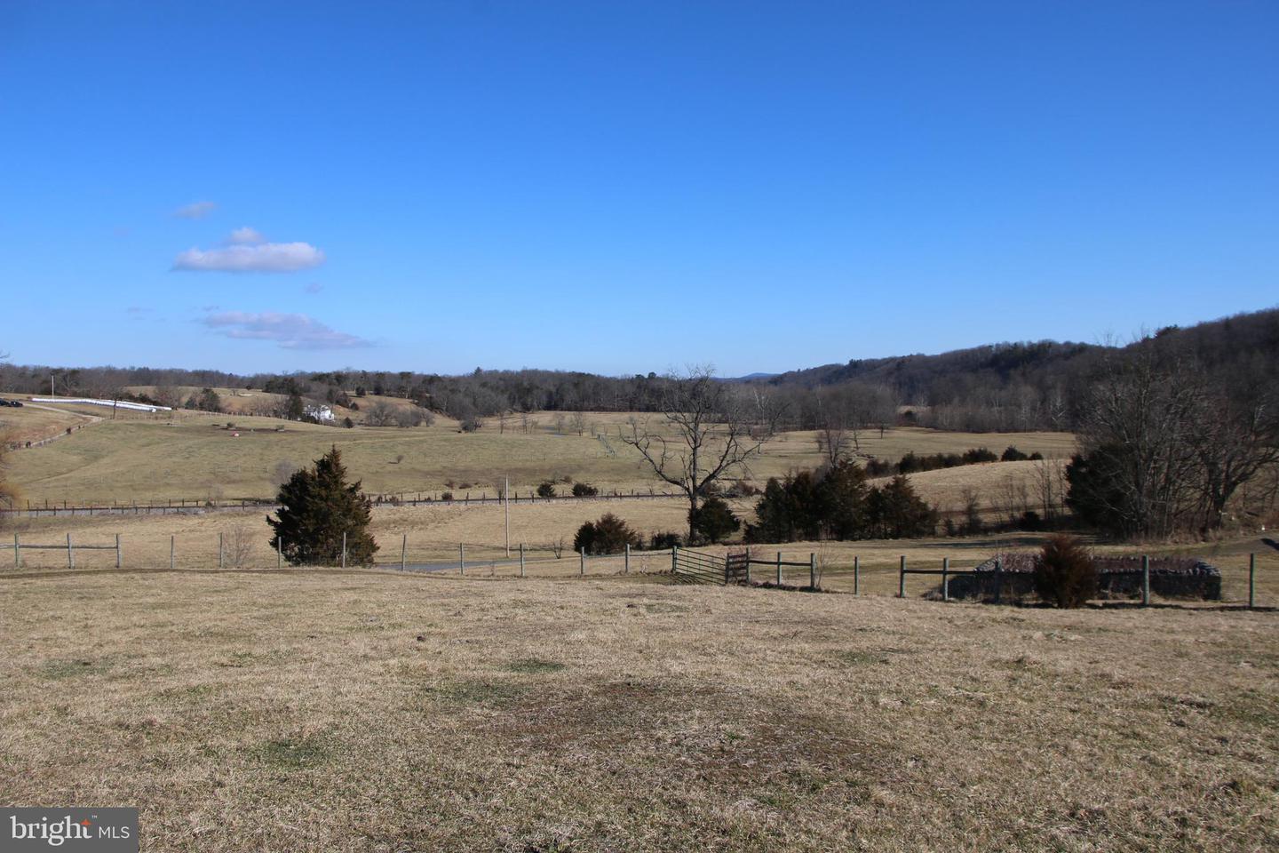 Indian Hollow Rd Property Photo 13