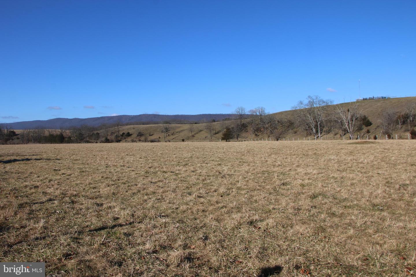 Indian Hollow Rd Property Photo 21