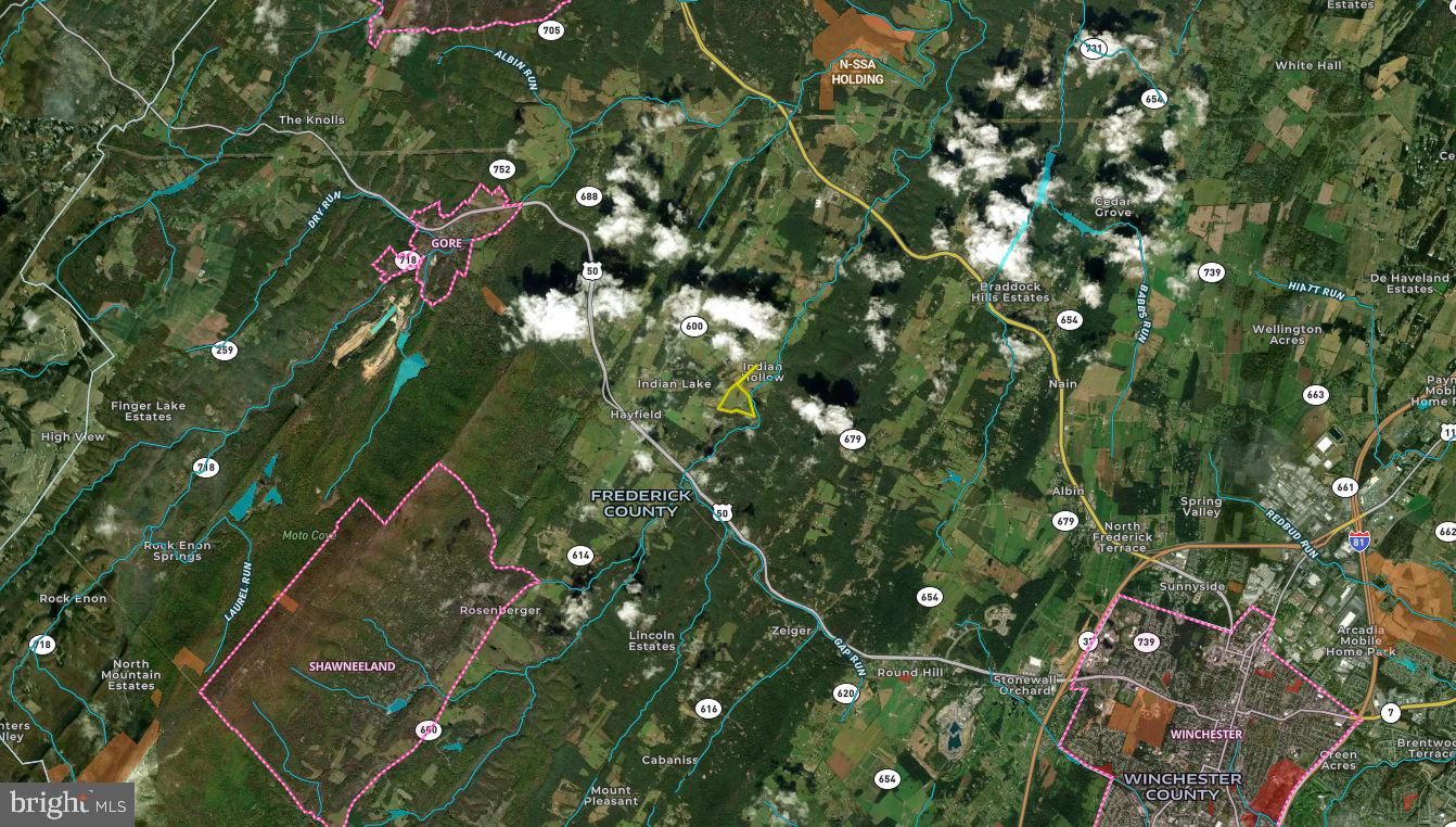 Indian Hollow Rd Property Photo 24
