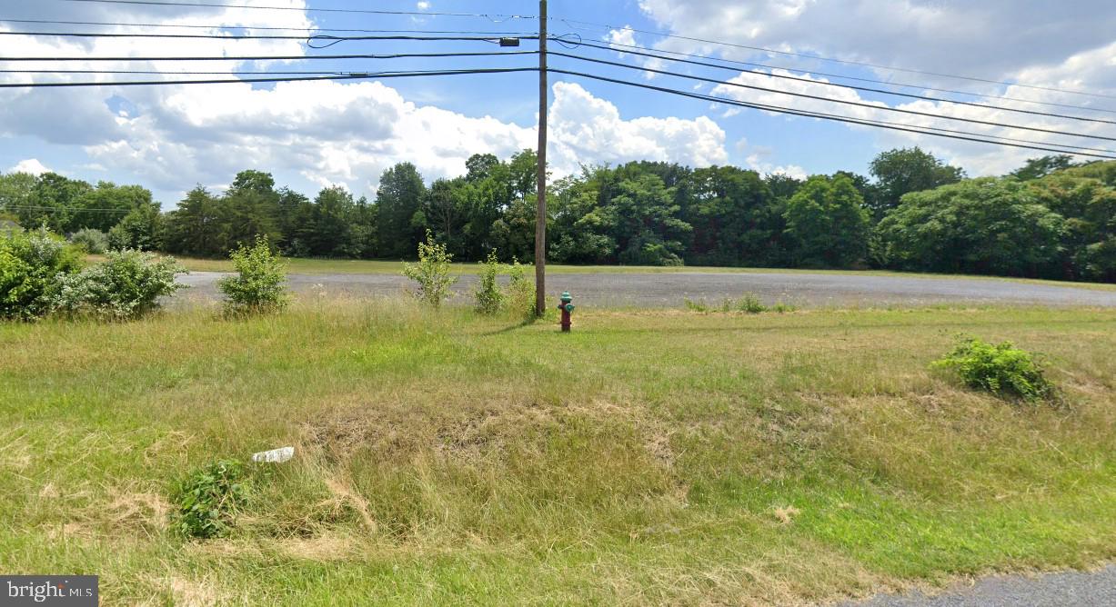 1790 Berryville Property Photo 1