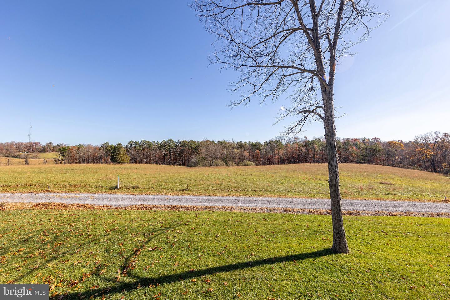 125 Lake Holiday Road Property Photo 13
