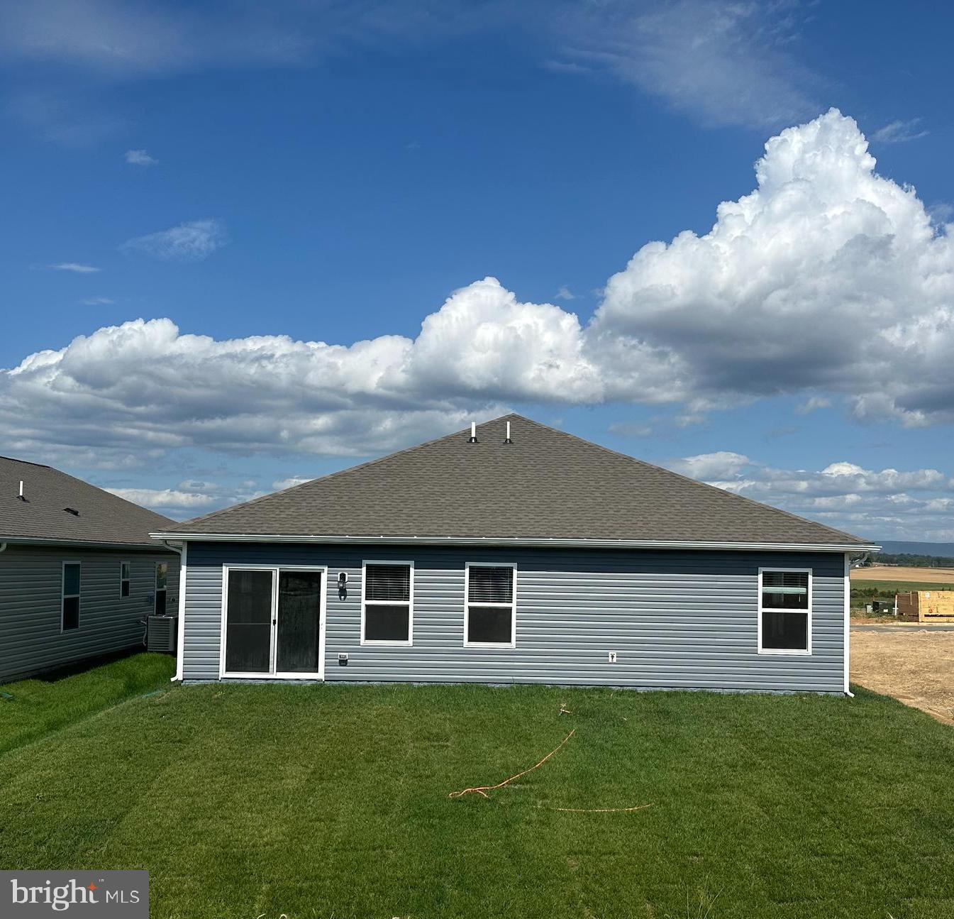 137 Grasmere St Property Photo 2