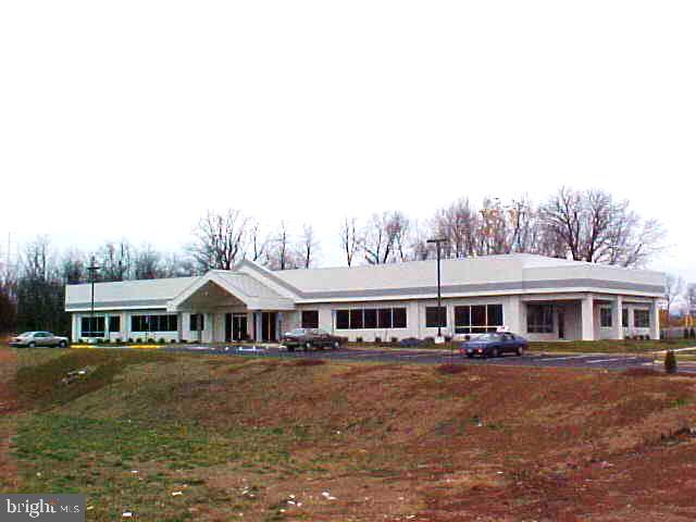 131 Dawson Dr Property Photo 1