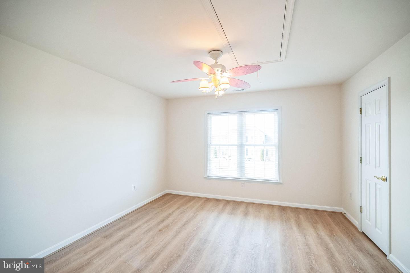 215 Chancellorsville Dr Property Photo 15