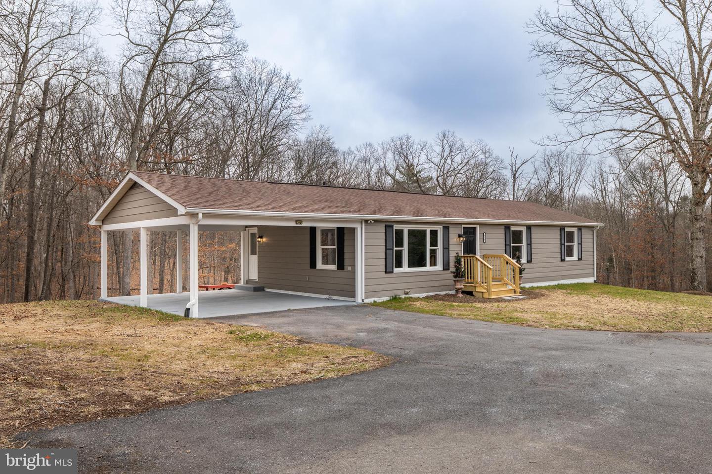 418 Bloomery Pike Property Photo