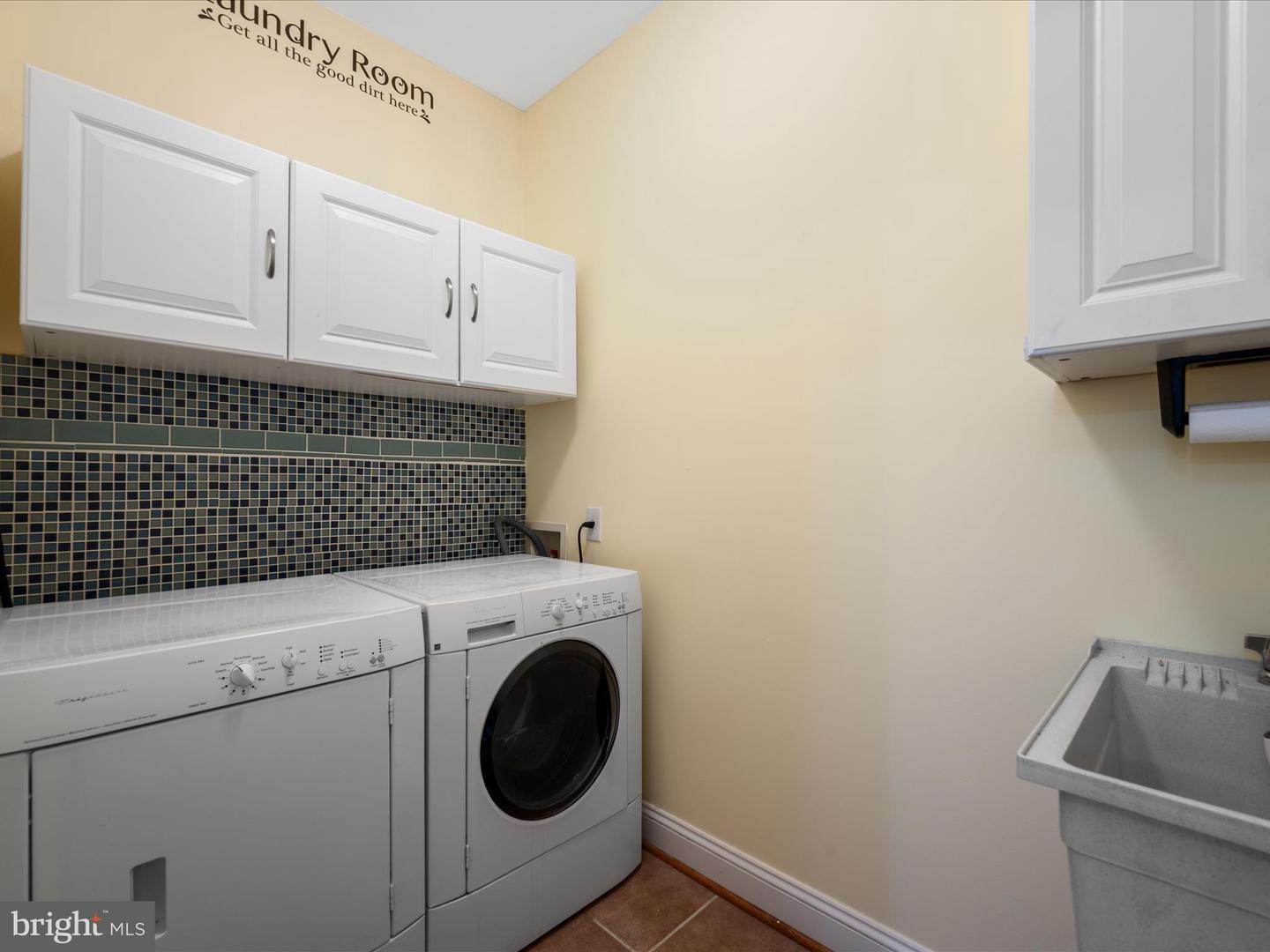 355 Fishel Rd Property Photo 29
