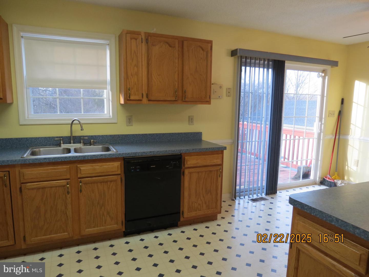2414 Laurel Ln Property Photo