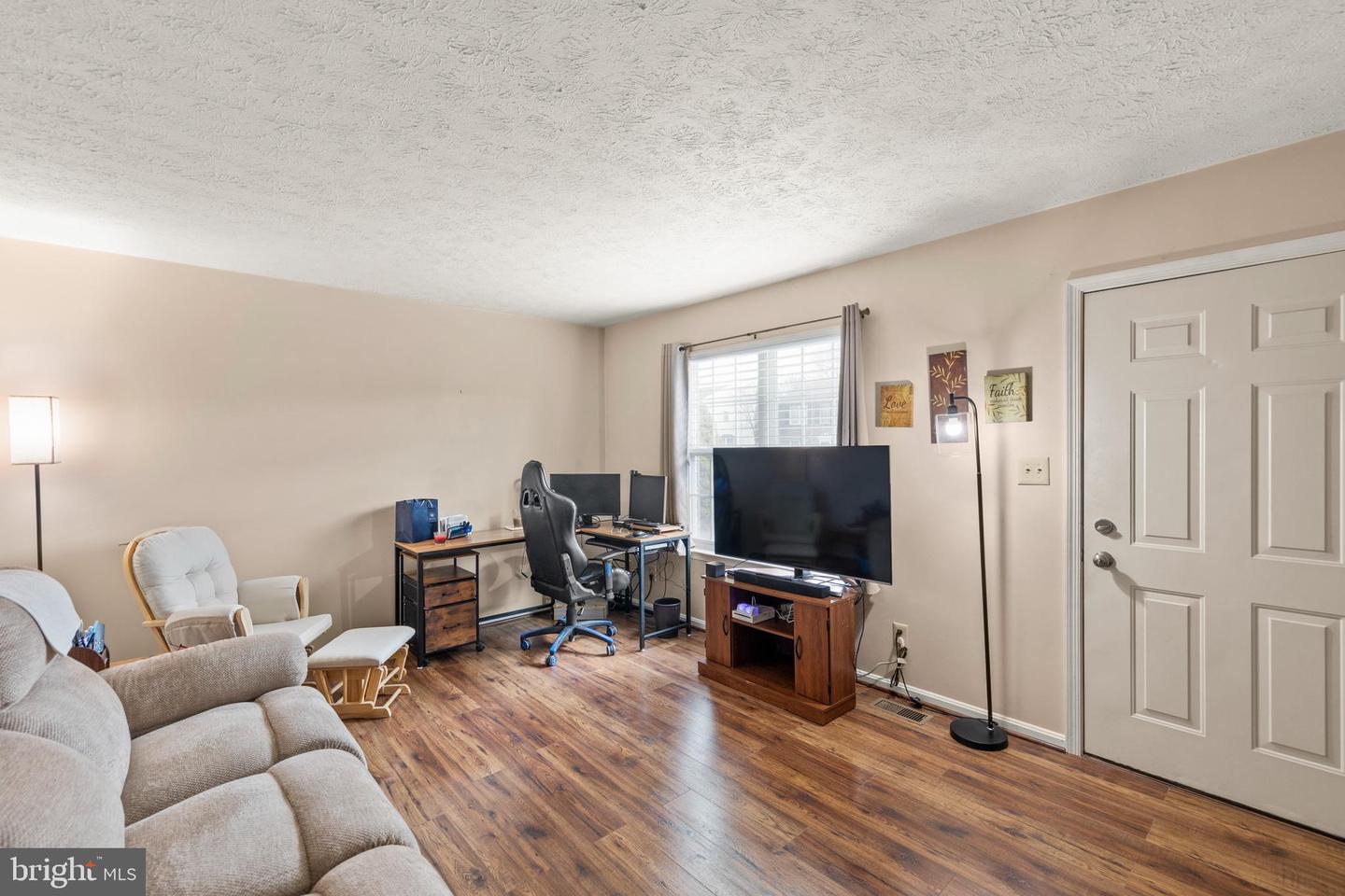 411 Surrey Club Property Photo