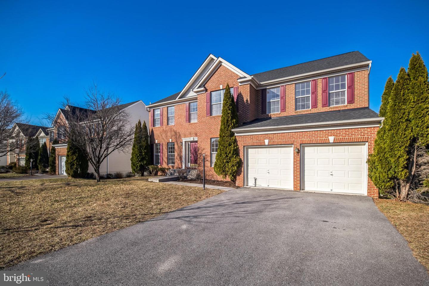 215 Kemper Ct Property Photo