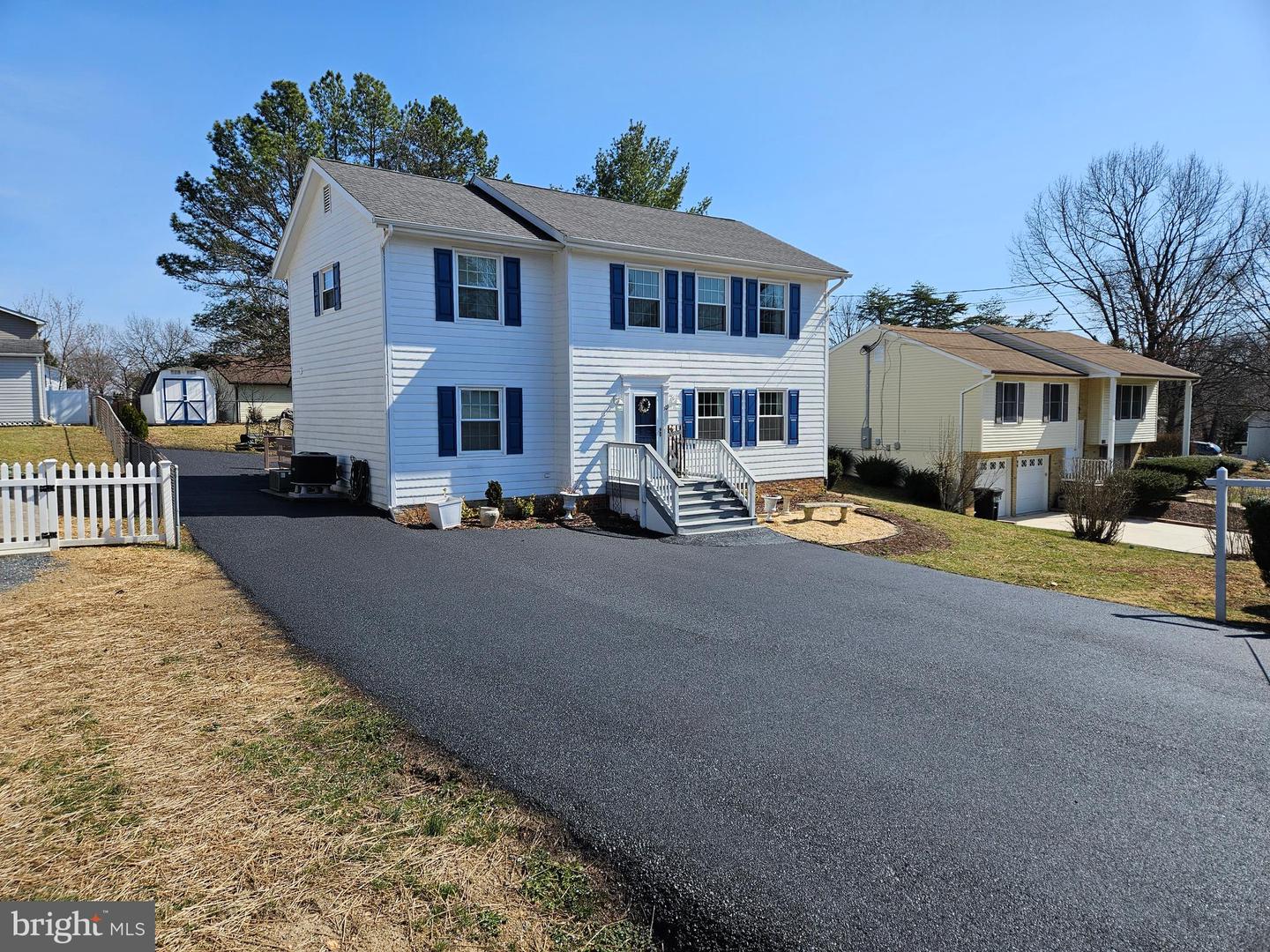 103 Fenwick Court Property Photo 2
