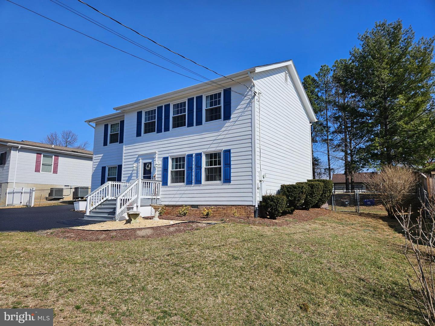 103 Fenwick Court Property Photo 3