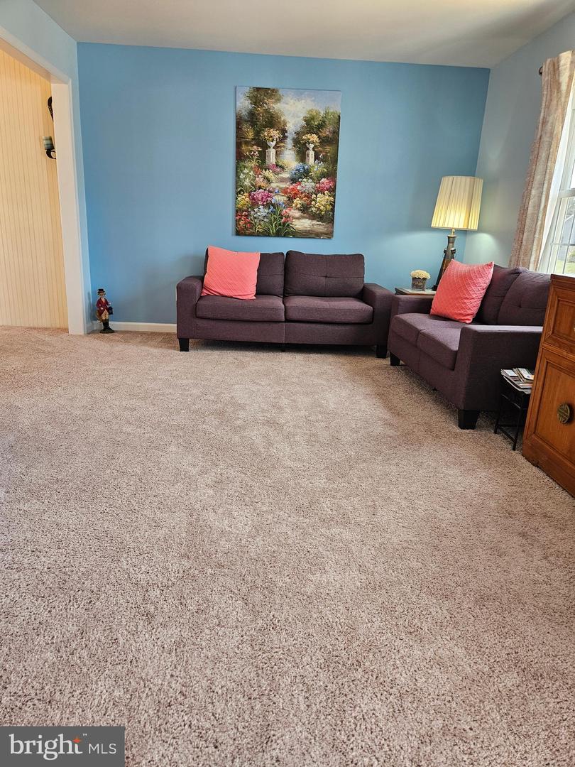 103 Fenwick Court Property Photo 8