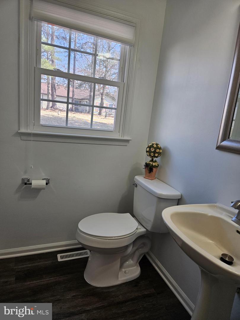 103 Fenwick Court Property Photo 21