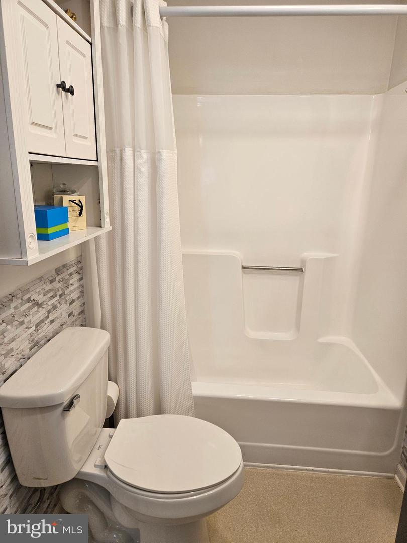 103 Fenwick Court Property Photo 29