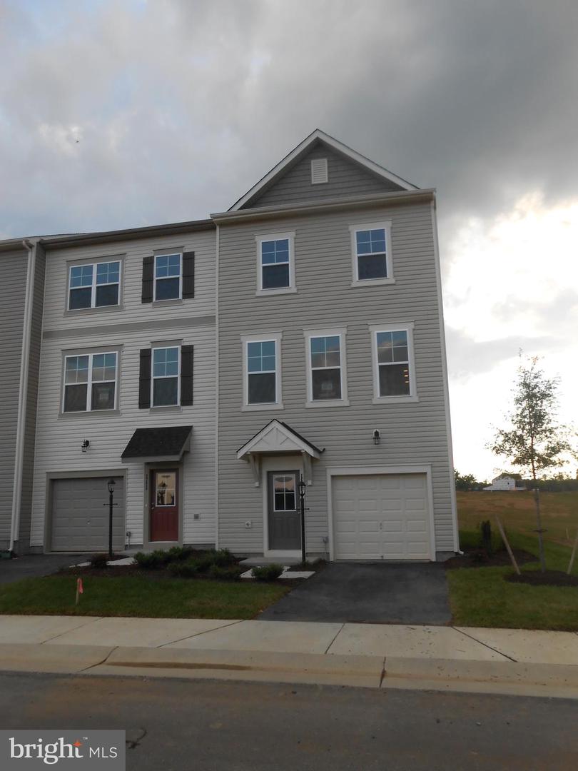 113 Fading Star Ct Property Photo 1