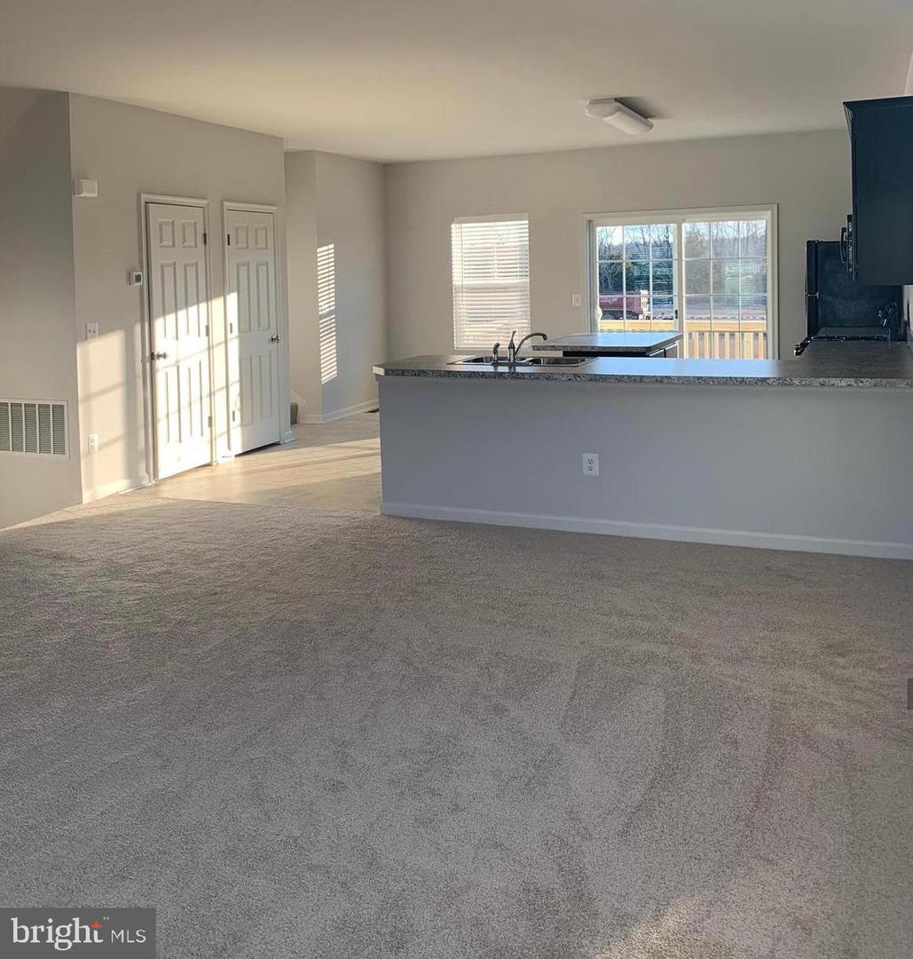210 Parkland Dr Property Photo 11