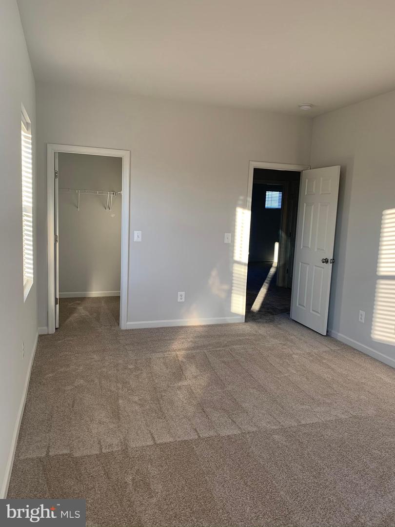 210 Parkland Dr Property Photo 19