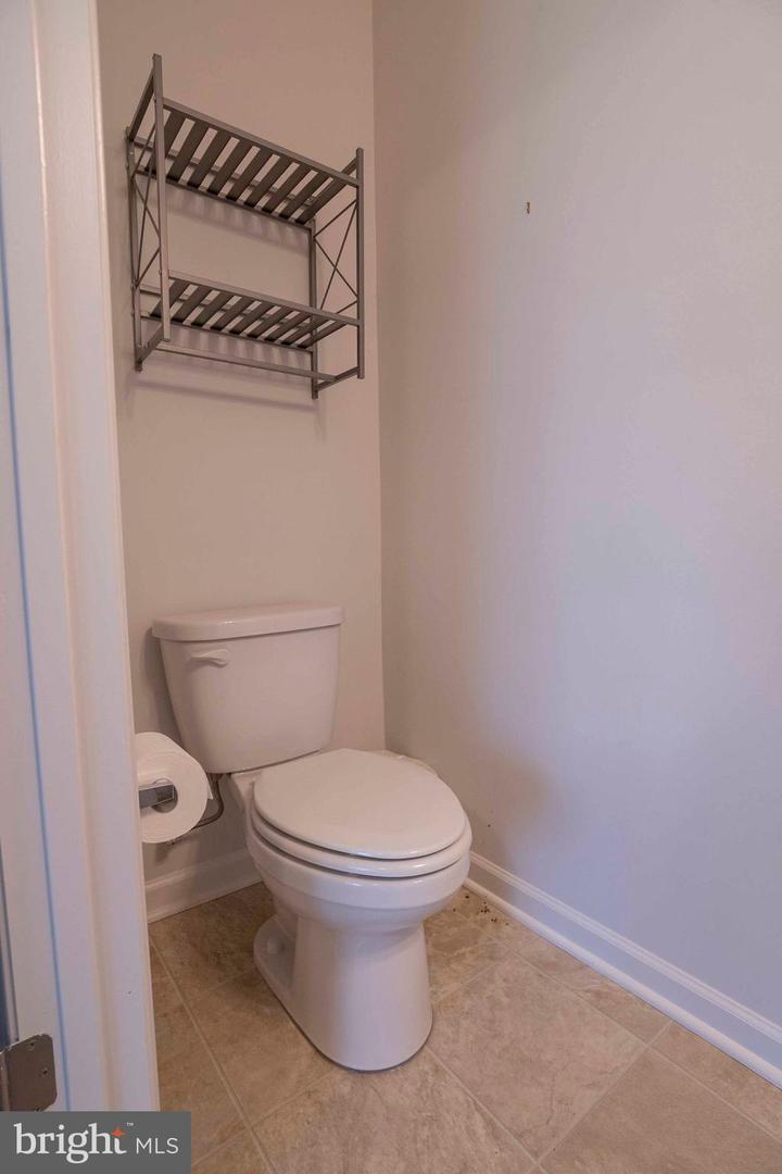 210 Parkland Dr Property Photo 42