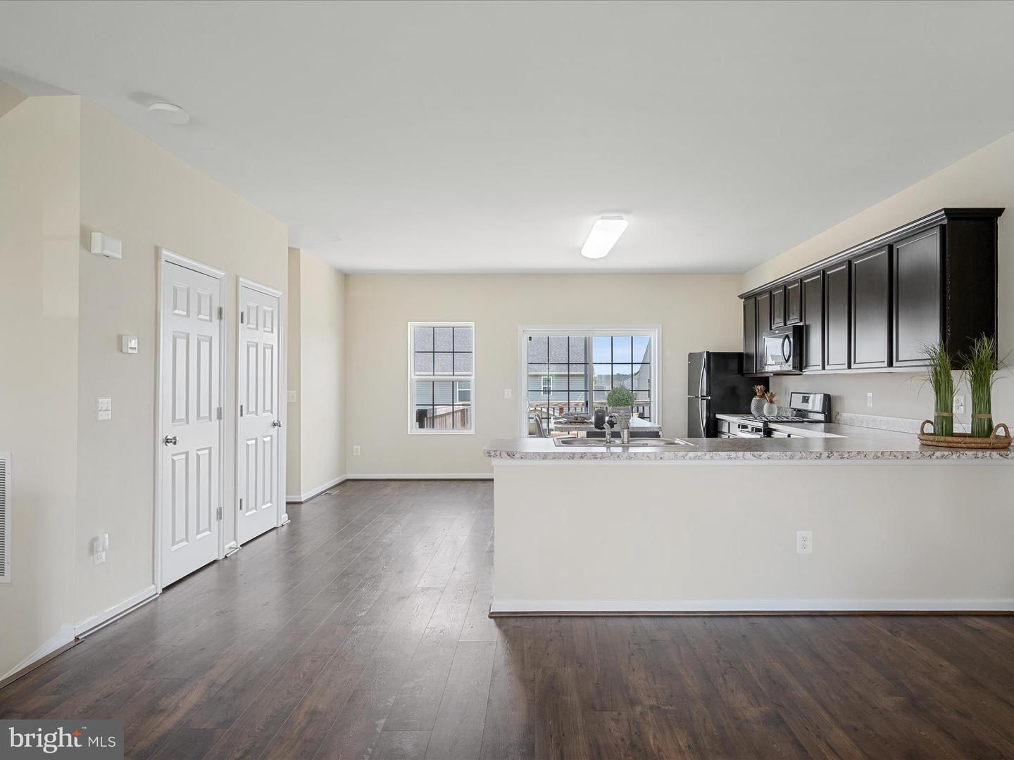 203 Starry Way Dr Property Photo 8