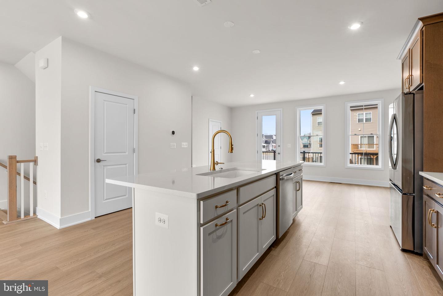102 Galaxy Pl Property Photo 10