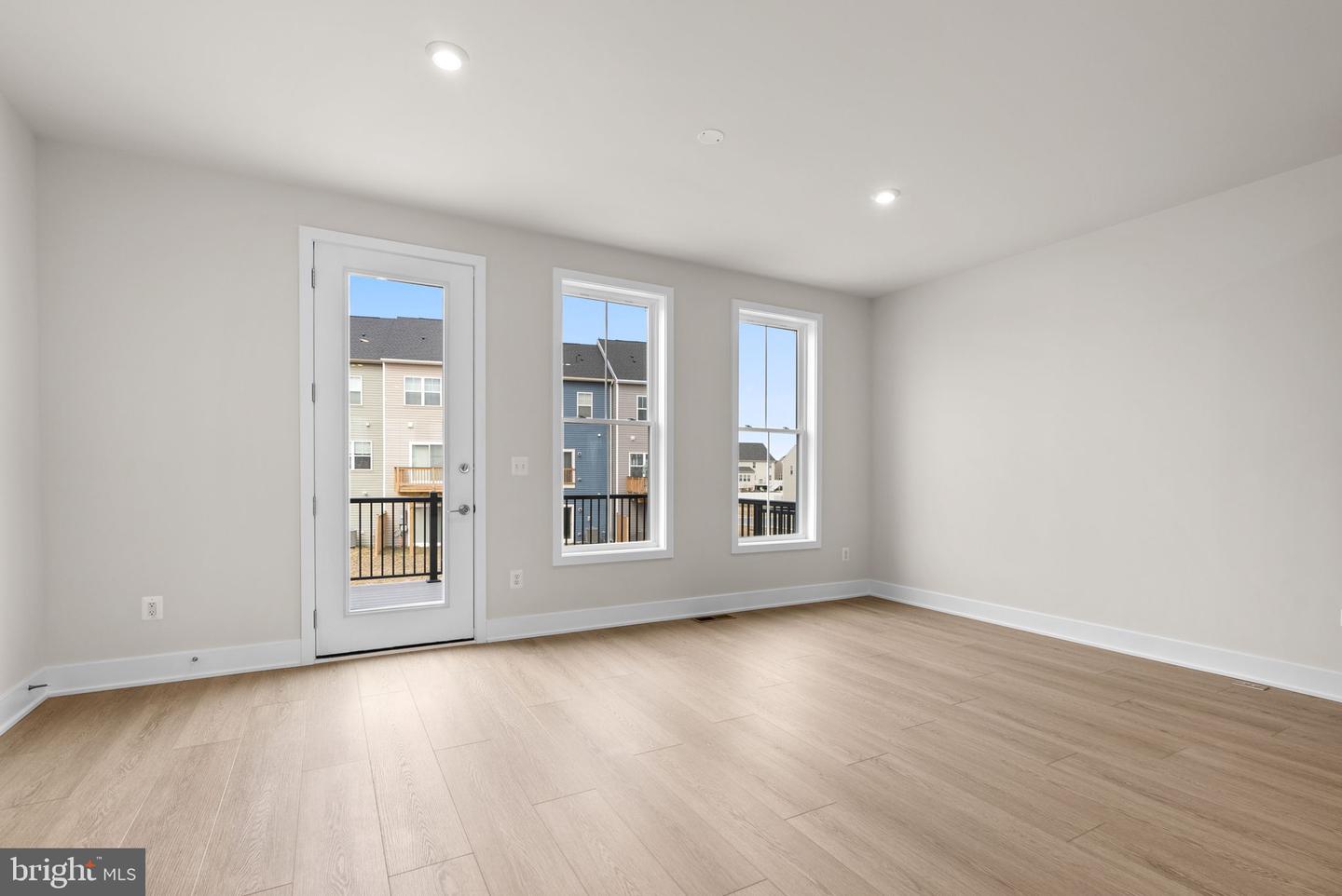 102 Galaxy Pl Property Photo 15