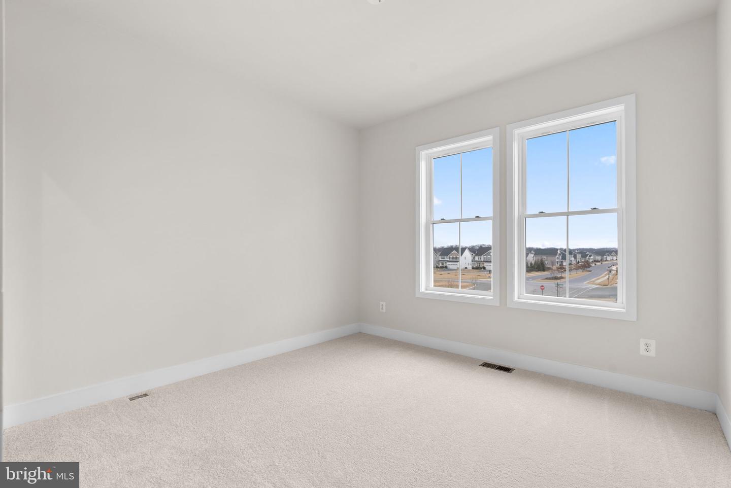 102 Galaxy Pl Property Photo 20