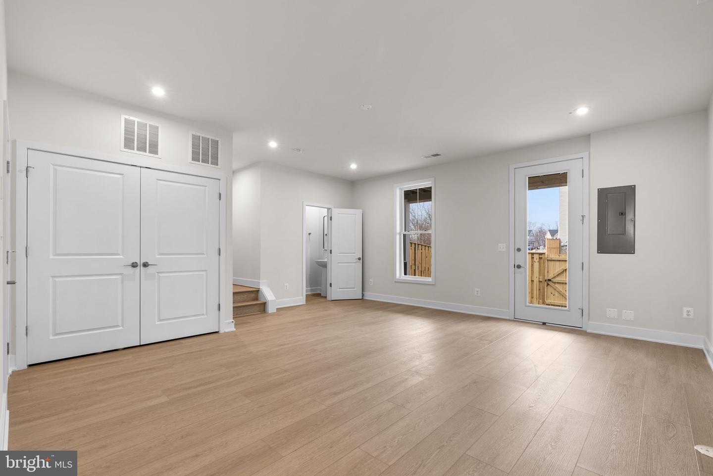 102 Galaxy Pl Property Photo 22