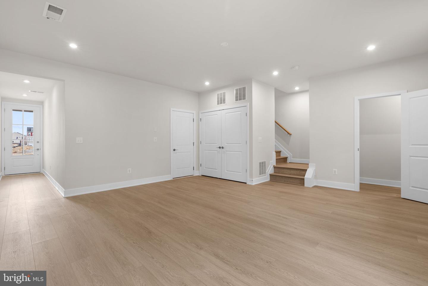 102 Galaxy Pl Property Photo 23