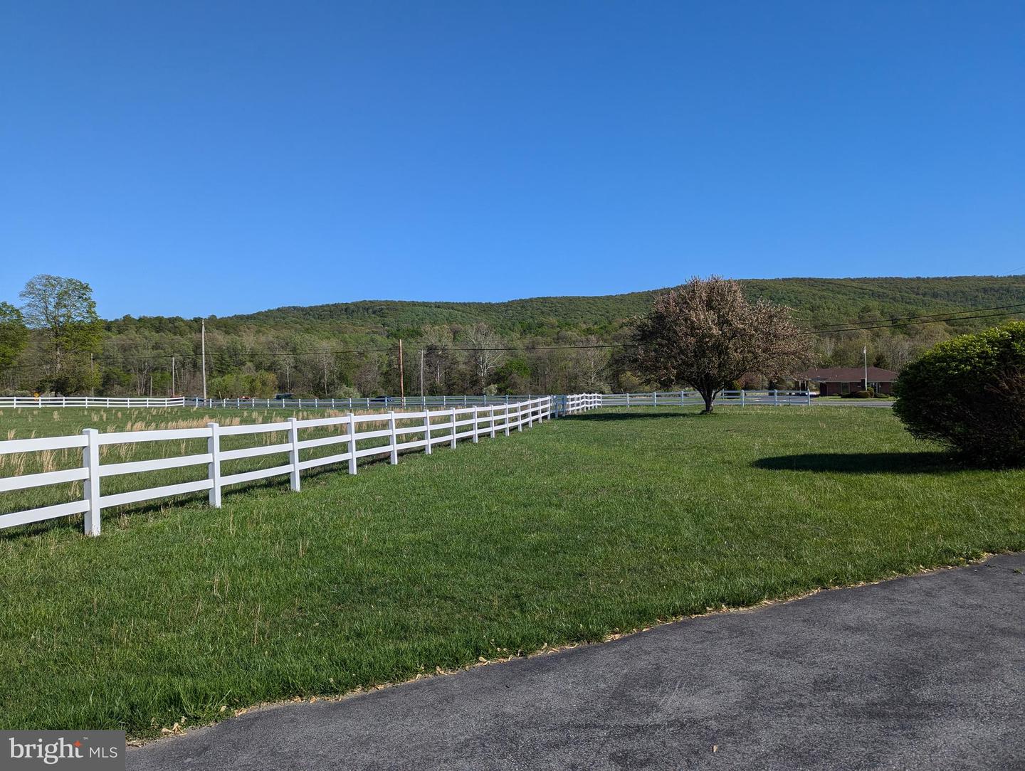 6760 Northwestern Pike Property Photo 4
