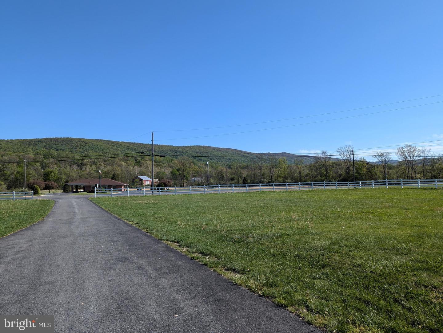 6760 Northwestern Pike Property Photo 5