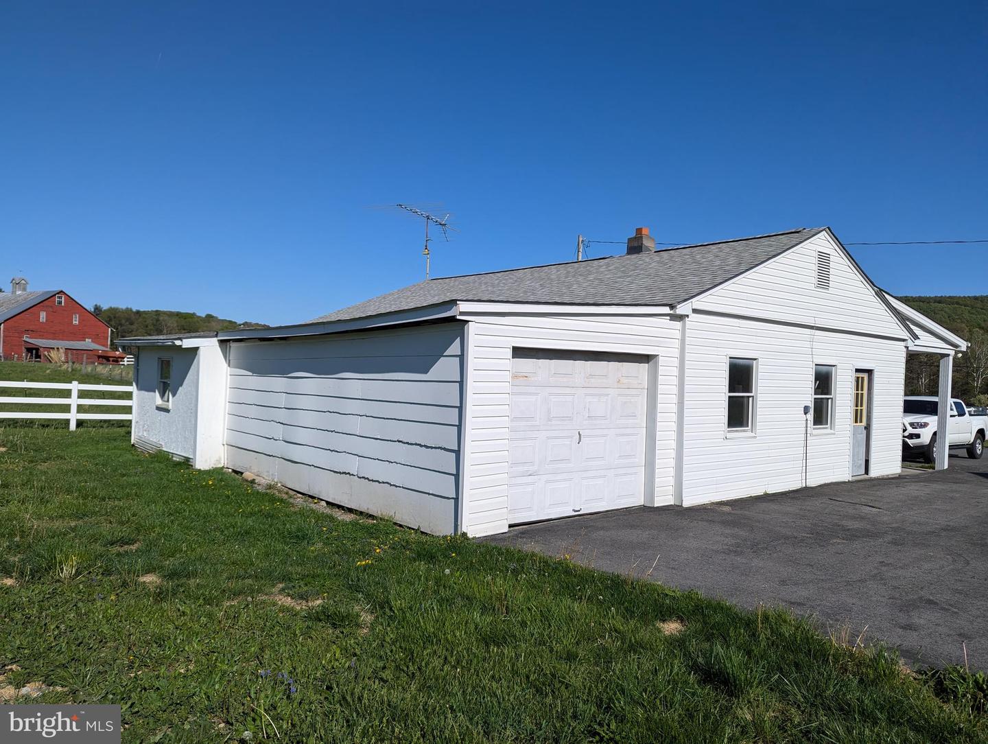 6760 Northwestern Pike Property Photo 13