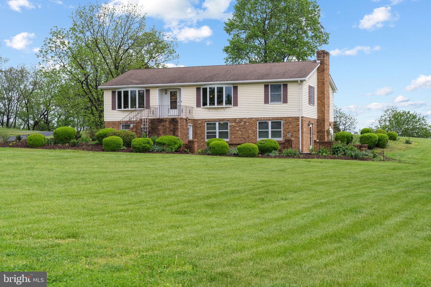 3296 Apple Pie Ridge Rd Property Photo 1