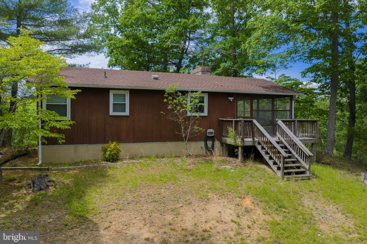 196 Hodges Property Photo 1