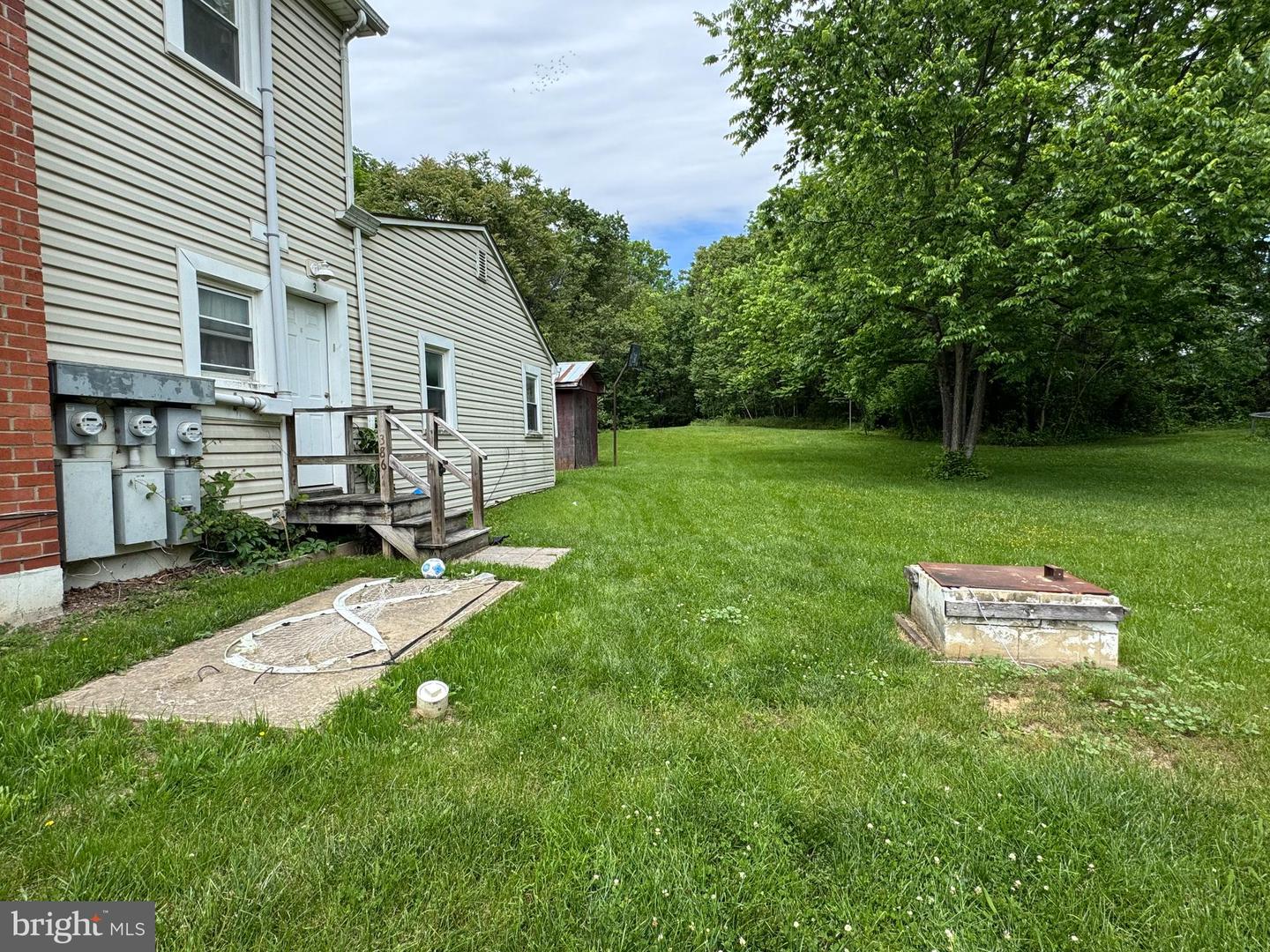 386 Round Hill Road Property Photo 5