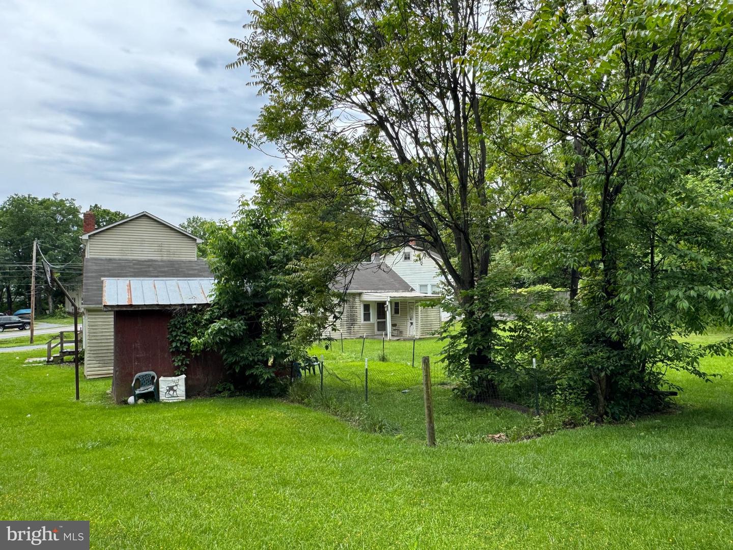 386 Round Hill Road Property Photo 14