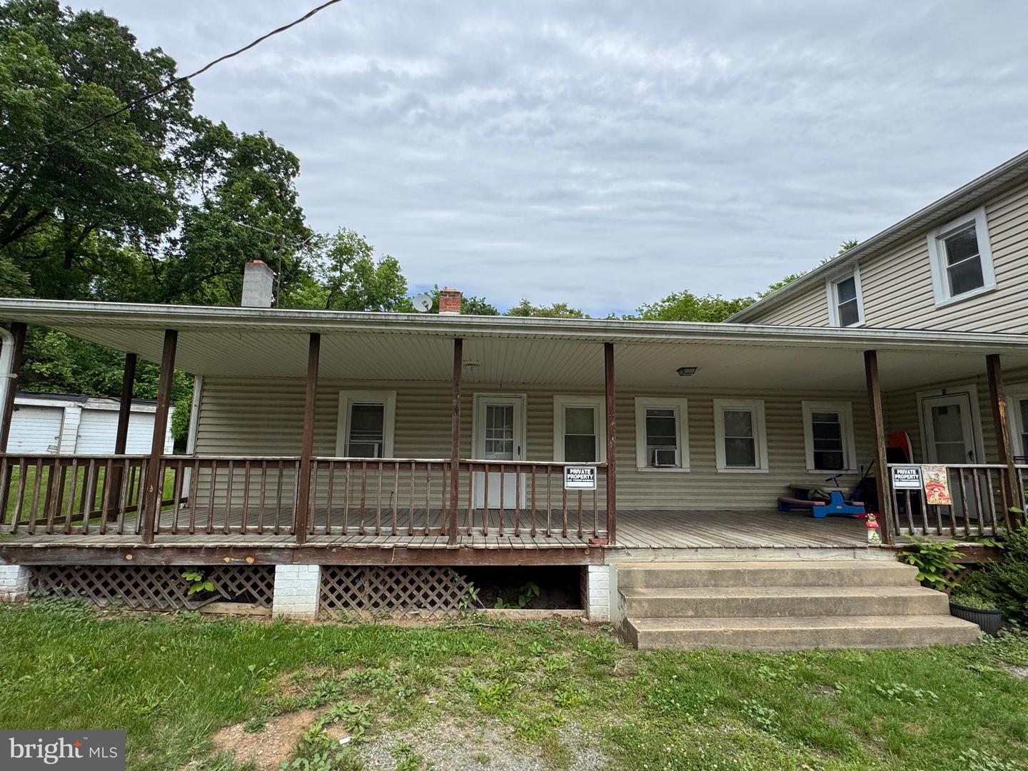 386 Round Hill Road Property Photo 22
