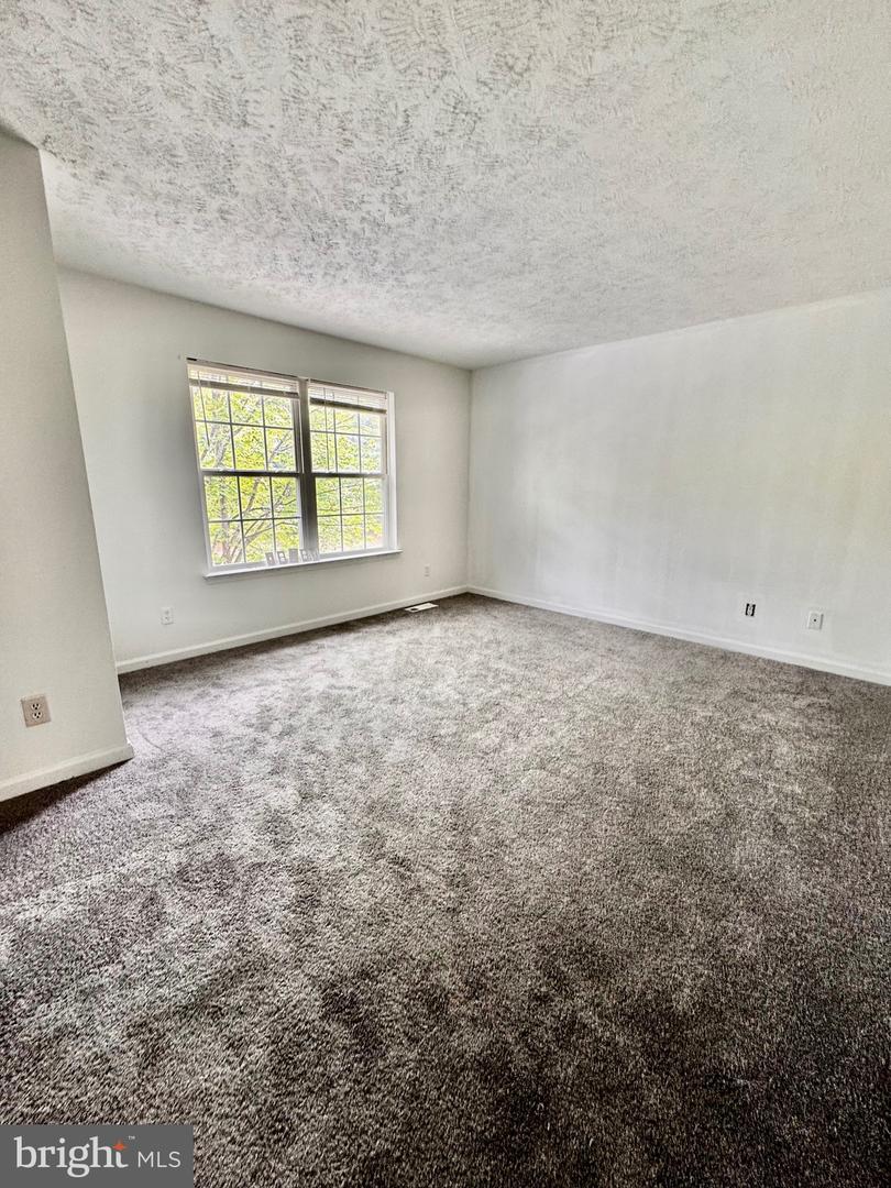 403 Chatham Sq Property Photo 13