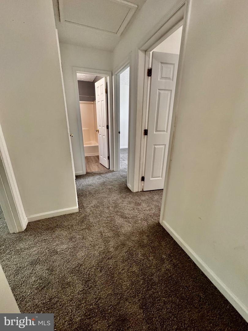 403 Chatham Sq Property Photo 14