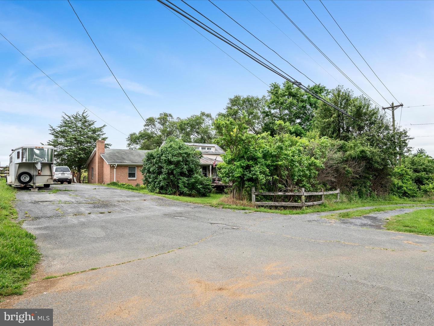 1569 Front Royal Pike Property Photo 7