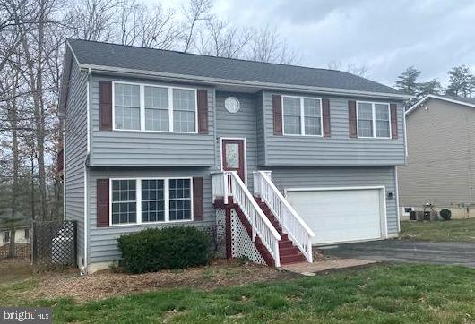 704 S Lakeview Dr Property Photo 1