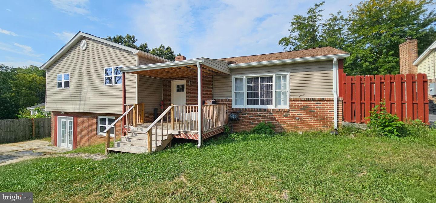 122 CHERRY HILL CIR Property Photo 1
