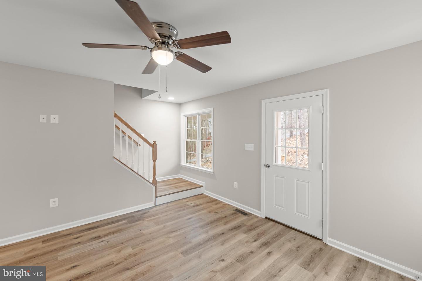 109 Sycamore Pl Property Photo 10