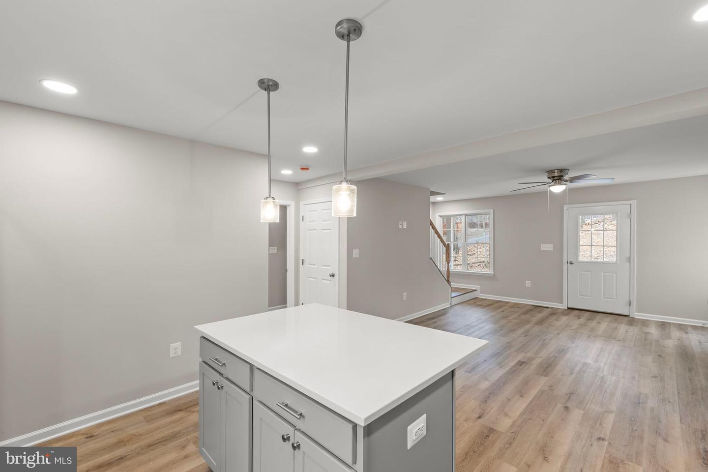 109 Sycamore Pl Property Photo 17