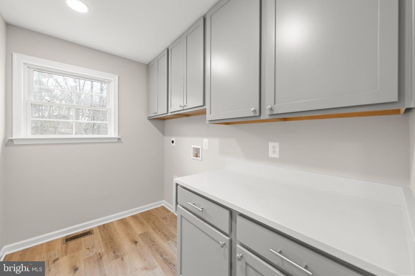 109 Sycamore Pl Property Photo 18