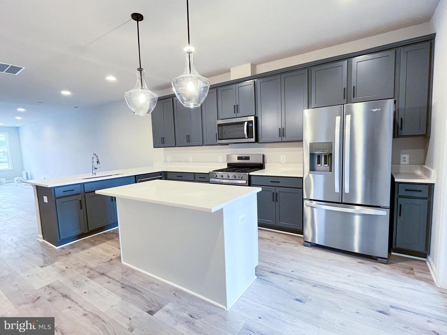 106 Heirloom Way Property Photo 3