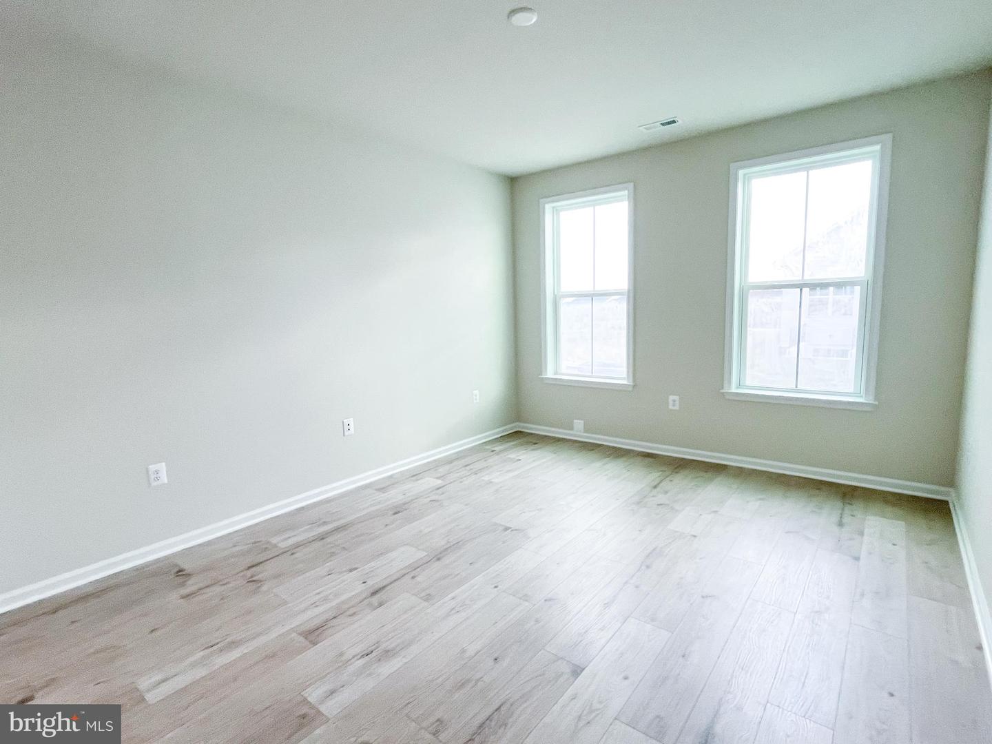 106 Heirloom Way Property Photo 6
