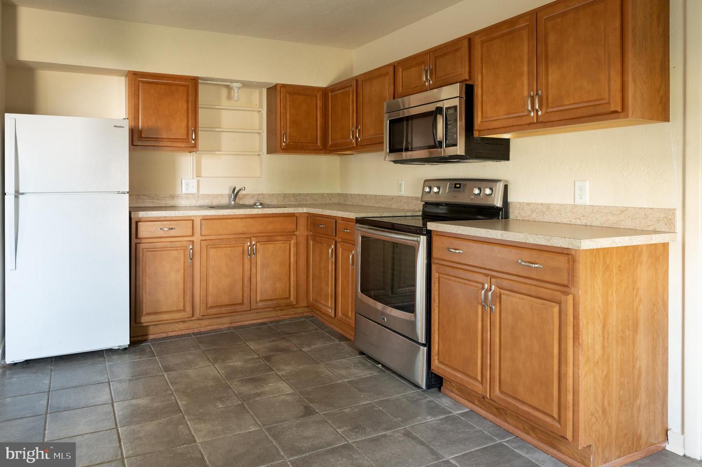 108 Martin Dr Property Photo 10