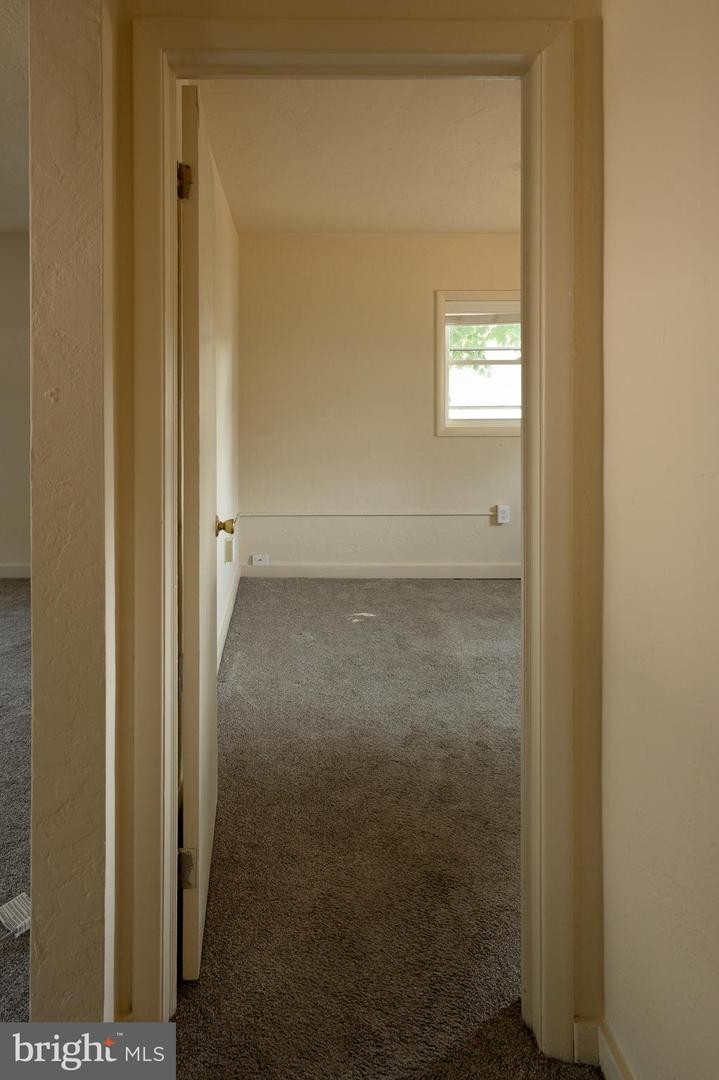 108 Martin Dr Property Photo 17