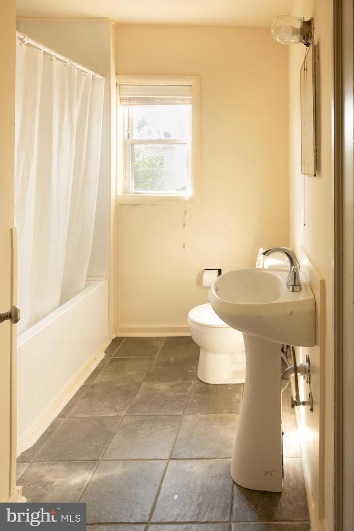 108 Martin Dr Property Photo 30
