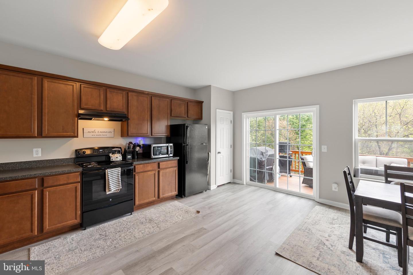 241 Patchwork Dr Property Photo 15